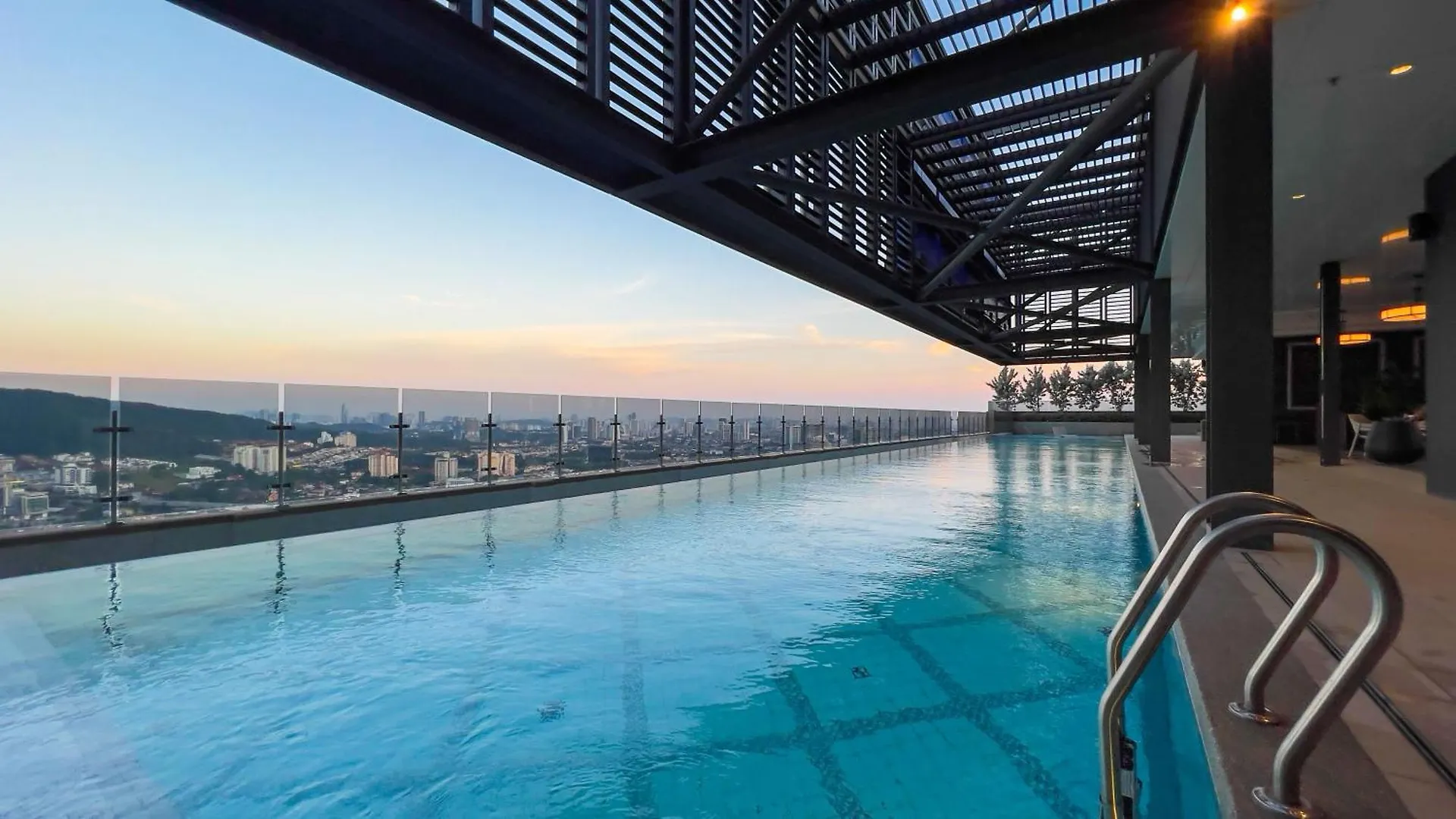 페탈링자야 1 Mossaz With Skypool By Light House 아파트 0*,